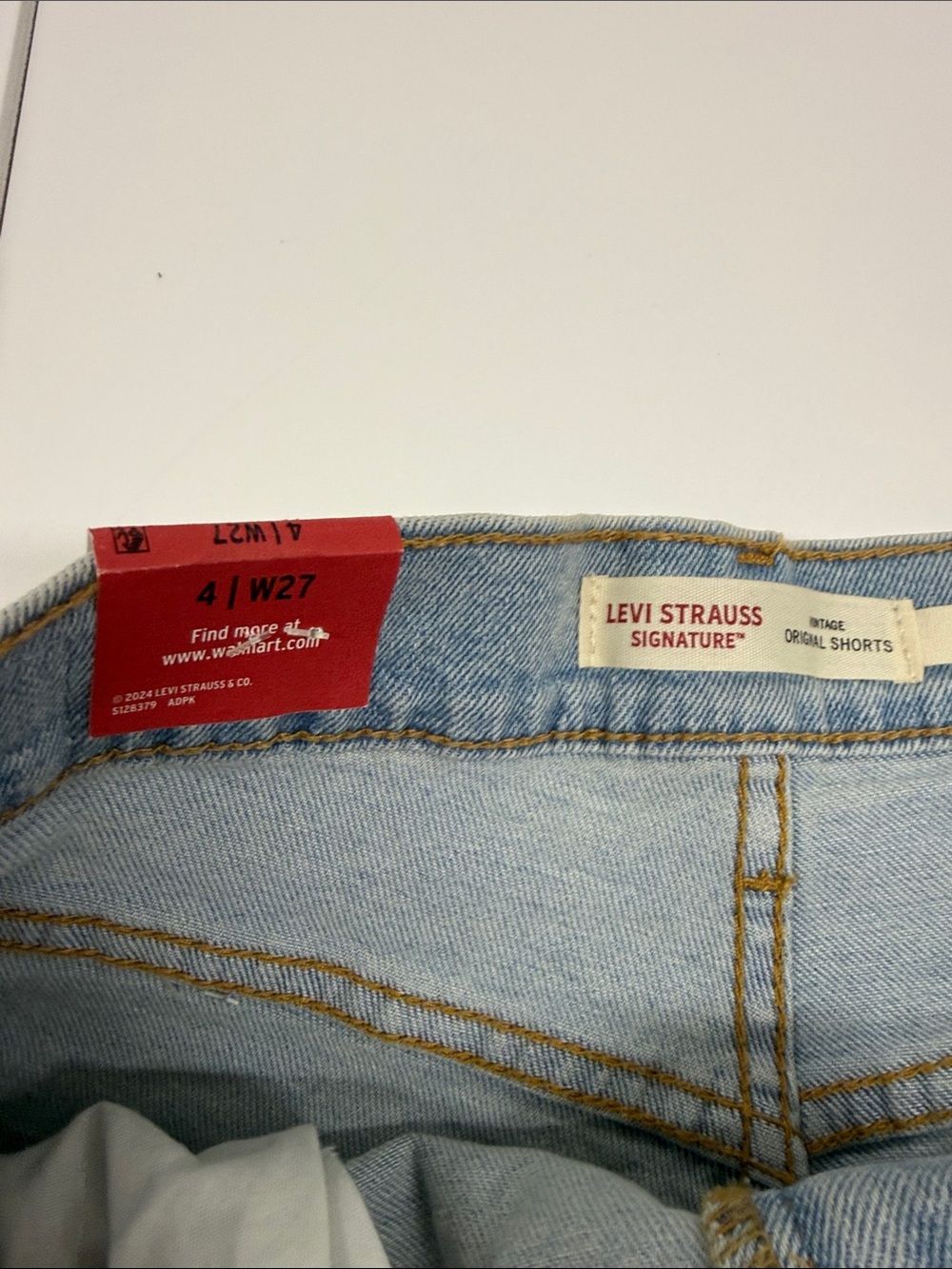 NEW Levi's Light Blue High-Rise Denim Cutoff Shorts Size 4 - Picture 3 of 4